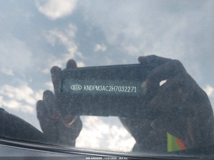 2017 Kia Sportage VIN KNDPM3AC2H7032271 IAAI salvage auction — NORMAL WEAR, Salvage Title, sold $2,050 on 2026-07-13 (photo 9)
