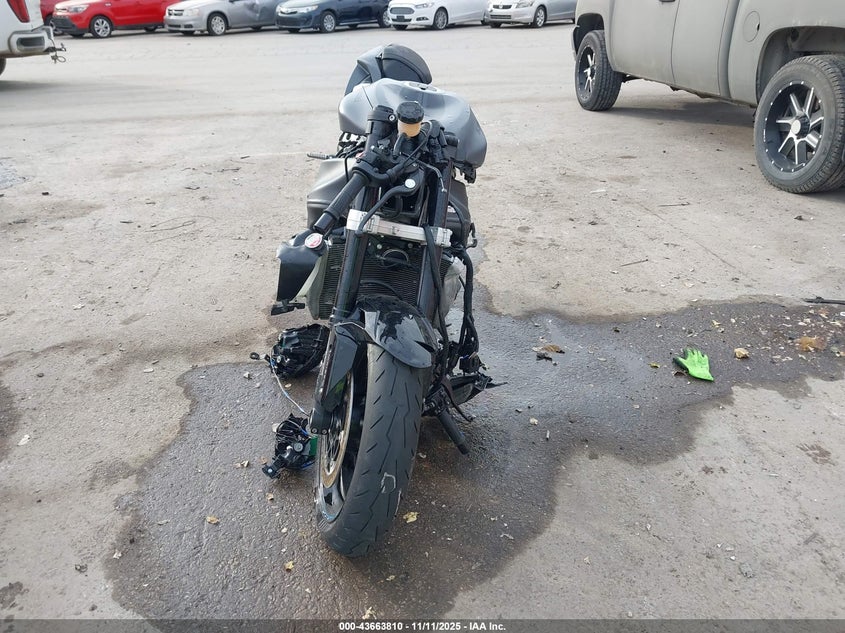 2025 Kawasaki Zx636 VIN JKBZXJJ18SA027062 IAAI salvage auction — ROLLOVER, Other, sold $650 on 2026-07-29 (photo 5)