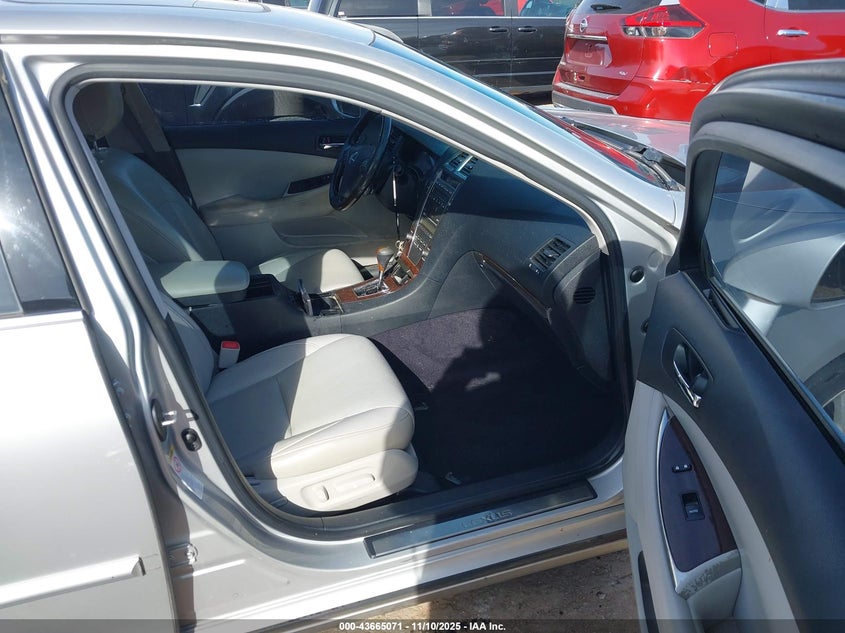 2011 Lexus ES VIN JTHBK1EG4B2431705 IAAI salvage auction — RIGHT REAR, Salvage (New Mexico), sold $900 on 2026-07-29 (photo 5)