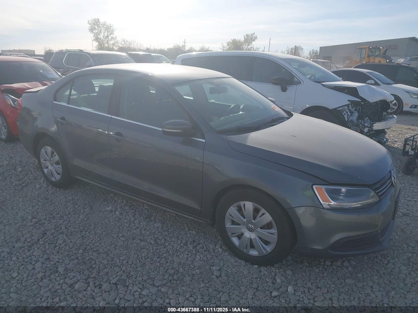 2013 Volkswagen Jetta VIN 3VWDX7AJ9DM310824 IAAI salvage auction — REAR END, Salvage (Oklahoma), sold $400 on 2026-07-26 (photo 1)