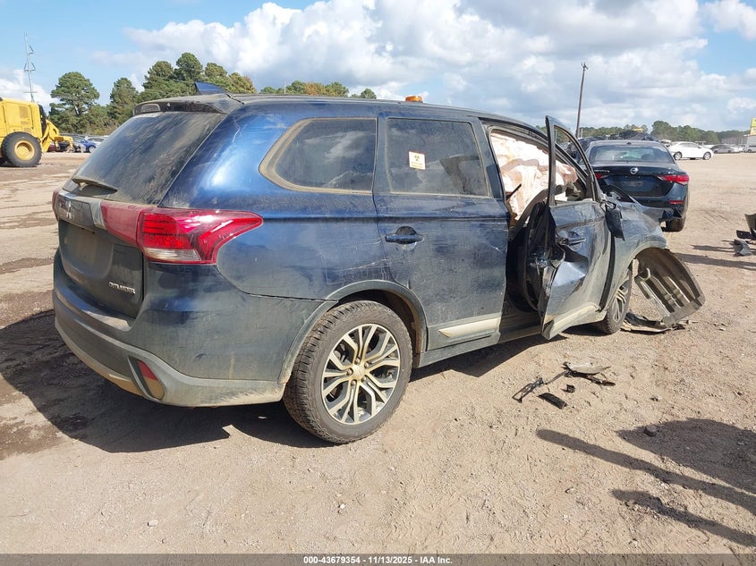 2017 Mitsubishi Outlander VIN JA4AD2A32HZ013248 IAAI salvage auction — ROLLOVER, Salvage Title, sold $100 on 2026-07-16 (photo 4)