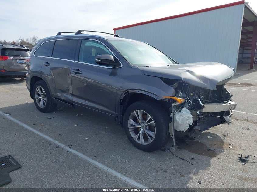 2015 Toyota Highlander VIN 5TDJKRFH6FS191946 IAAI salvage auction — FRONT END, Other, sold $3,800 on 2026-07-23 (photo 1)