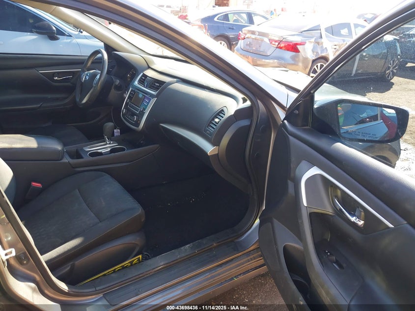 2017 Nissan Altima VIN 1N4AL3APXHC185375 IAAI salvage auction — LEFT SIDE, Salvage (New Mexico), sold $550 on 2026-07-21 (photo 5)