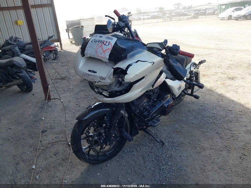 2024 Harley-davidson Fltrxstse VIN 1HD1TL827RB950763 IAAI salvage auction — FRONT END, Salvage (California), sold $12,000 on 2026-09-09 (photo 2)