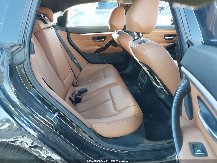 2019 BMW 4er VIN WBA4J1C5XKBM13883 IAAI salvage auction — ALL OVER, Salvage (New Jersey), sold $625 on 2026-08-26 (photo 8)