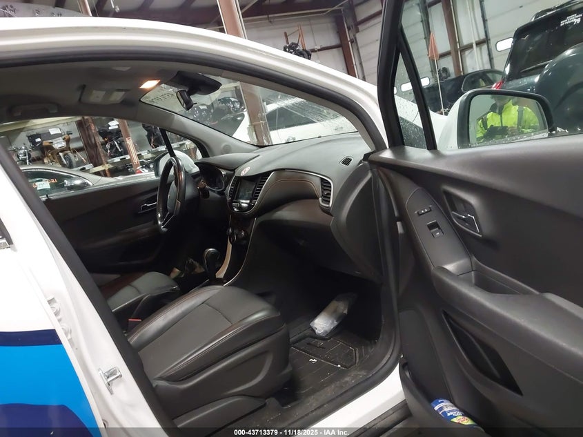 2019 Chevrolet Trax VIN KL7CJPSB7KB807315 IAAI salvage auction — FRONT END, Salvage Title, sold $1,225 on 2026-07-20 (photo 5)