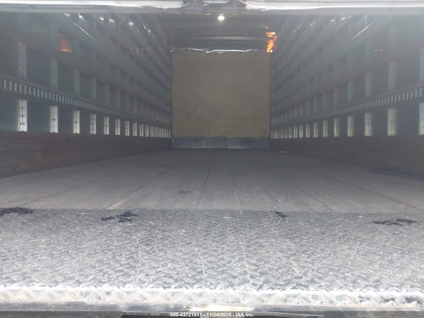 2024 Mack Md VIN 1M2MDBAA2RS011104 IAAI salvage auction — UNDERCARRIAGE, Enterprise Vehicles Clear Only (Oklahoma), sold $35,500 on 2026-08-24 (photo 6)