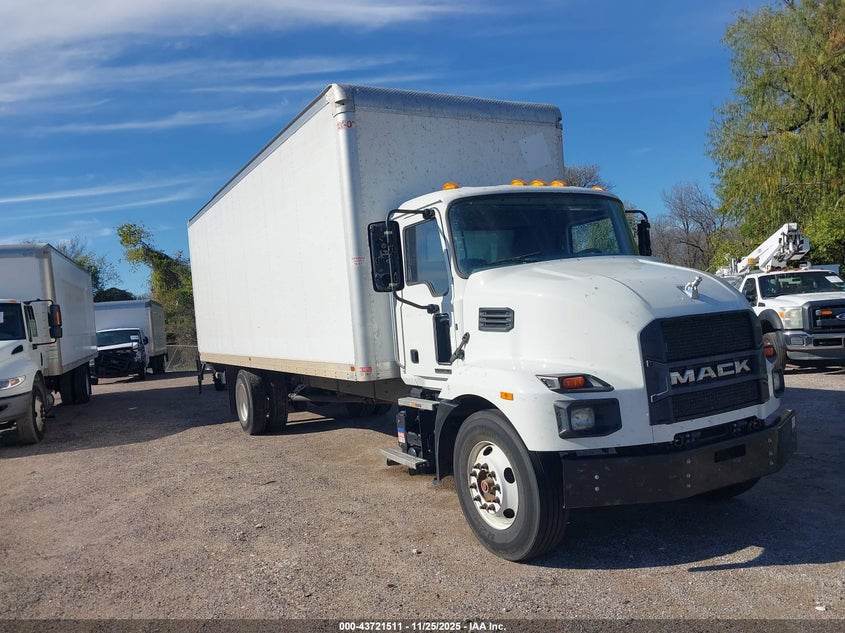 2024 Mack Md VIN 1M2MDBAA2RS011104 IAAI salvage auction — UNDERCARRIAGE, Enterprise Vehicles Clear Only (Oklahoma), sold $35,500 on 2026-08-24 (photo 1)