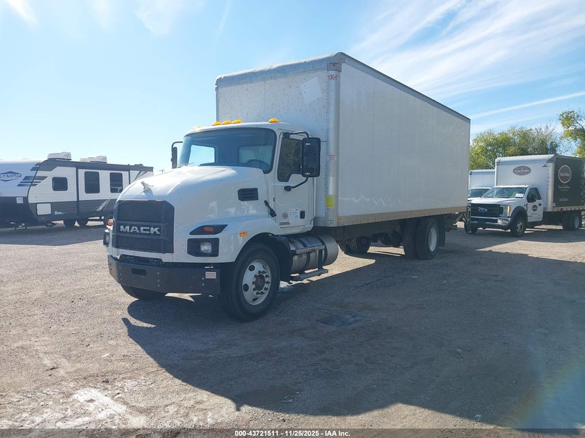 2024 Mack Md VIN 1M2MDBAA2RS011104 IAAI salvage auction — UNDERCARRIAGE, Enterprise Vehicles Clear Only (Oklahoma), sold $35,500 on 2026-08-24 (photo 2)