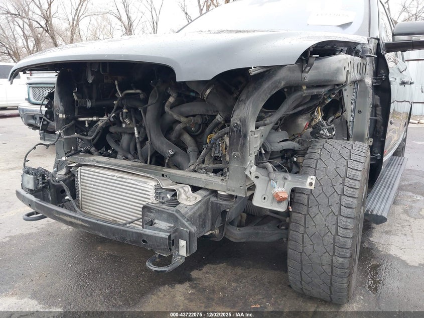 2020 Lincoln Navigator VIN 5LMJJ2LT6LEL11967 IAAI salvage auction — FRONT END, Salvage (Utah), sold $9,500 on 2026-09-15 (photo 6)