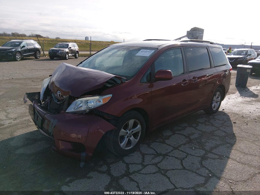 2014 Toyota Sienna VIN 5TDKK3DC5ES406322 IAAI salvage auction — FRONT END, Salvage (Illinois), sold $2,700 on 2026-07-15 (photo 2)