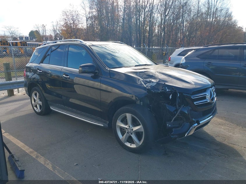 2013 Mercedes-benz Glk-klasse VIN WDCGG5HB2DG102341 IAAI salvage auction — RIGHT SIDE, Salvage Title, sold $2,450 on 2026-07-09 (photo 1)