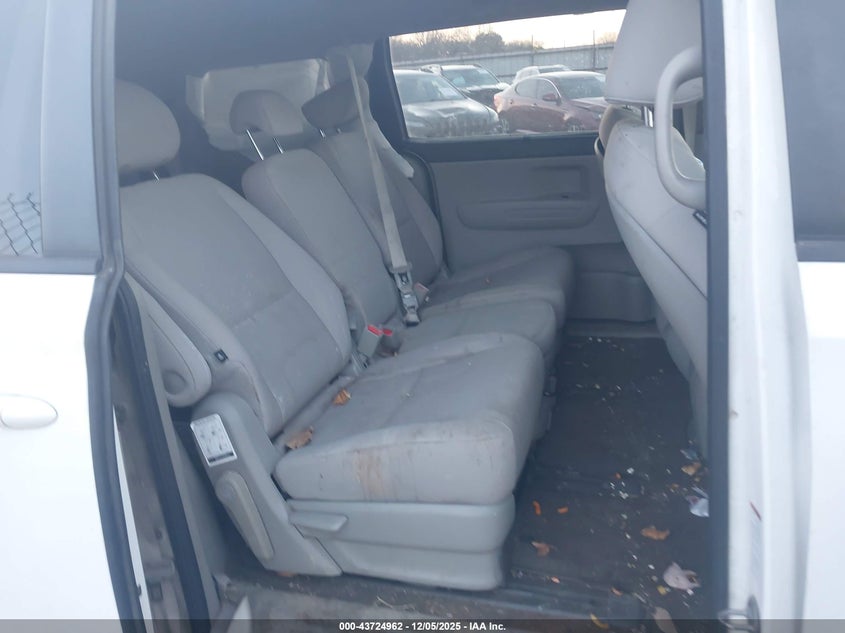 2016 Kia SEDONA VIN KNDMB5C18G6103705 IAAI salvage auction — FRONT END, Salvage (Arkansas), sold $225 on 2026-07-30 (photo 8)
