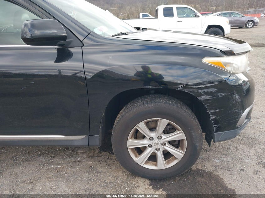 2013 Toyota Highlander VIN 5TDBK3EH5DS208798 IAAI salvage auction — LEFT & RIGHT, Other, sold $2,950 on 2026-07-16 (photo 6)