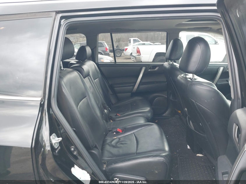 2013 Toyota Highlander VIN 5TDBK3EH5DS208798 IAAI salvage auction — LEFT & RIGHT, Other, sold $2,950 on 2026-07-16 (photo 8)