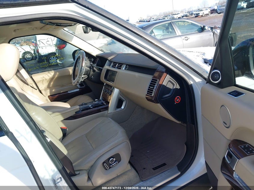 2017 Land rover RANGE ROVER VIN SALGS2FE7HA324133 IAAI salvage auction — LEFT FRONT, Salvage (Indiana), sold $8,050 on 2026-07-29 (photo 5)