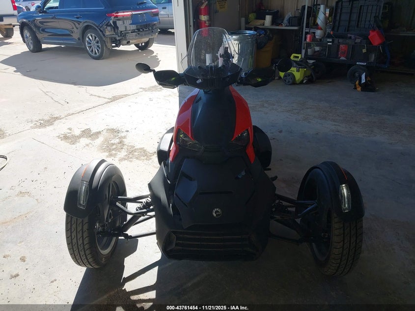 2023 Can-am/ brp Ryker VIN 3JB2FEG47PJ000506 IAAI salvage auction — SIDE, Salvage Title, sold $2,500 on 2026-09-02 (photo 5)