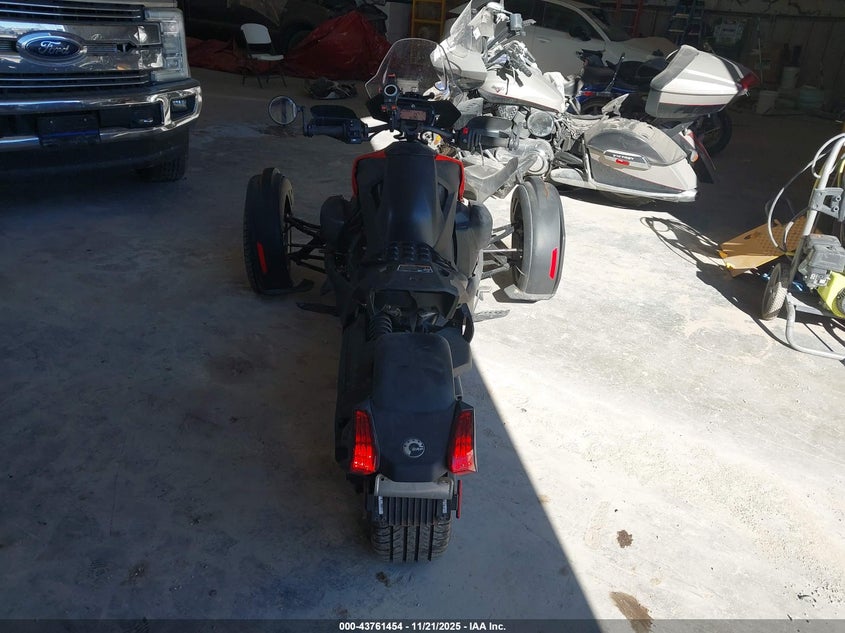 2023 Can-am/ brp Ryker VIN 3JB2FEG47PJ000506 IAAI salvage auction — SIDE, Salvage Title, sold $2,500 on 2026-09-02 (photo 6)