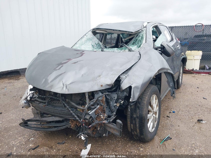 2020 Nissan Rogue VIN JN8AT2MT3LW036136 IAAI salvage auction — ROLLOVER, Salvage Title, sold $25 on 2026-07-28 (photo 2)