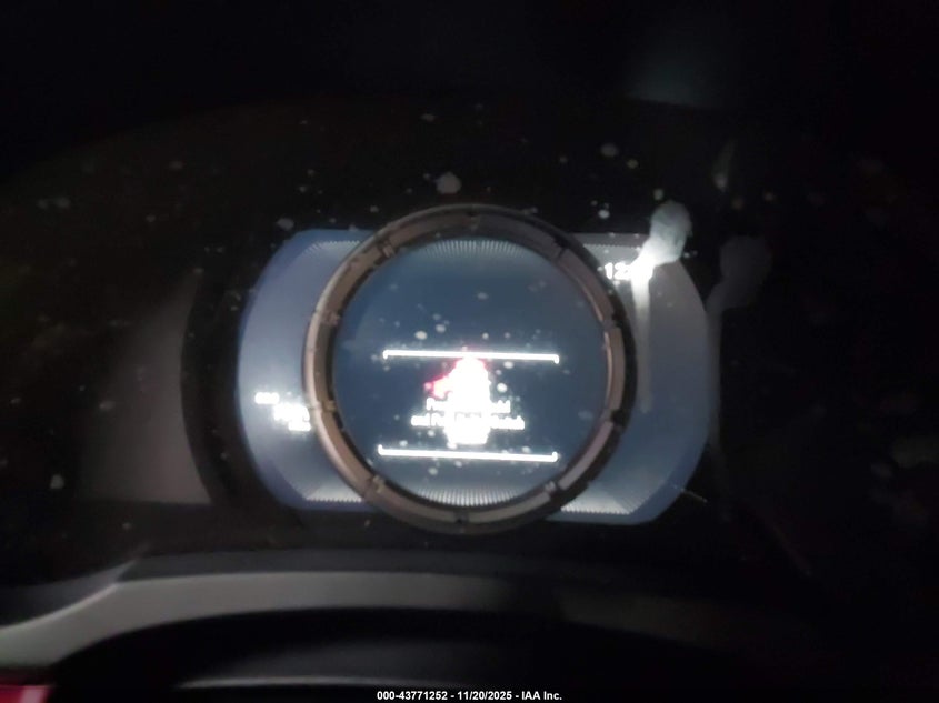 2025 Lexus Is 350 VIN JTHGZ1B20S5083300 IAAI salvage auction — FRONT END, Salvage (California), sold $5,650 on 2026-07-29 (photo 7)