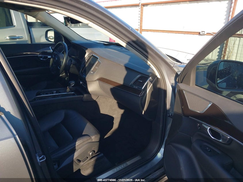 2019 Volvo Xc90 VIN YV4102CK4K1452038 IAAI salvage auction — SIDE, Clear (Oklahoma), sold $5,300 on 2026-08-06 (photo 5)