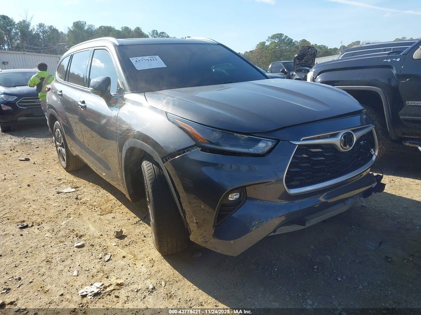 2021 Toyota Highlander VIN 5TDHZRAH5MS532462 IAAI salvage auction — LEFT FRONT, Salvage (Georgia), sold $14,500 on 2026-07-07 (photo 1)