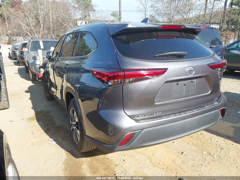 2021 Toyota Highlander VIN 5TDHZRAH5MS532462 IAAI salvage auction — LEFT FRONT, Salvage (Georgia), sold $14,500 on 2026-07-07 (photo 3)