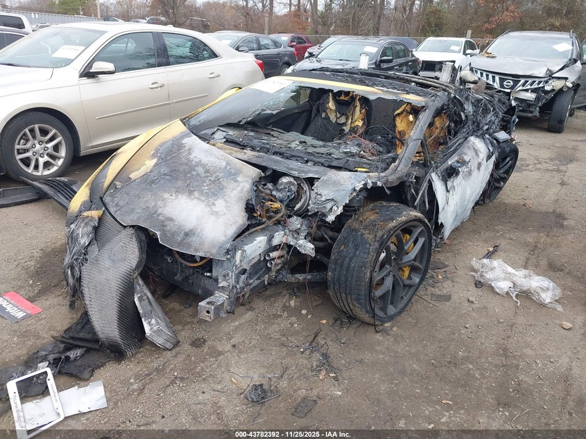 2019 Lamborghini Huracan VIN ZHWUR2ZF2KLA12155 IAAI salvage auction — INTERIOR BURN, Salvage Title, sold $33,350 on 2026-07-15 (photo 2)
