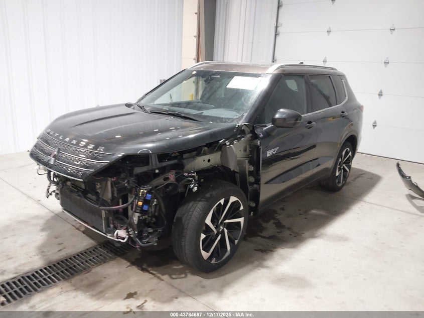 2023 Mitsubishi Outlander VIN JA4T5VA99PZ028436 IAAI salvage auction — FRONT END, Salvage (Minnesota), sold $16,200 on 2026-07-09 (photo 2)