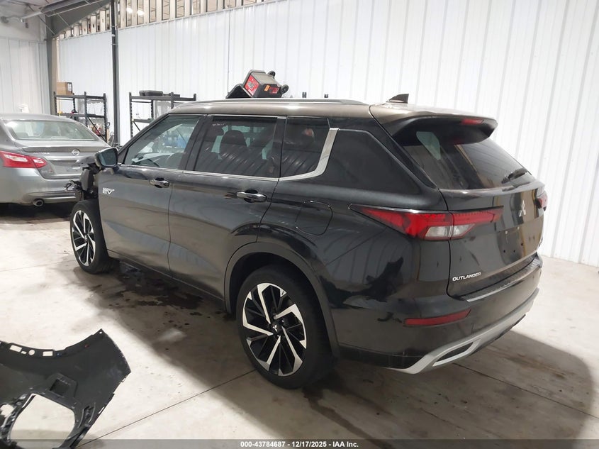 2023 Mitsubishi Outlander VIN JA4T5VA99PZ028436 IAAI salvage auction — FRONT END, Salvage (Minnesota), sold $16,200 on 2026-07-09 (photo 3)
