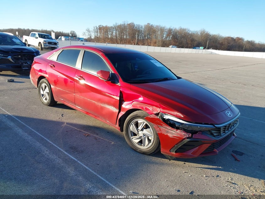2024 Hyundai Elantra VIN KMHLL4DG8RU842069 IAAI salvage auction — RIGHT FRONT, Salvage (Indiana), sold $3,600 on 2026-07-30 (photo 1)