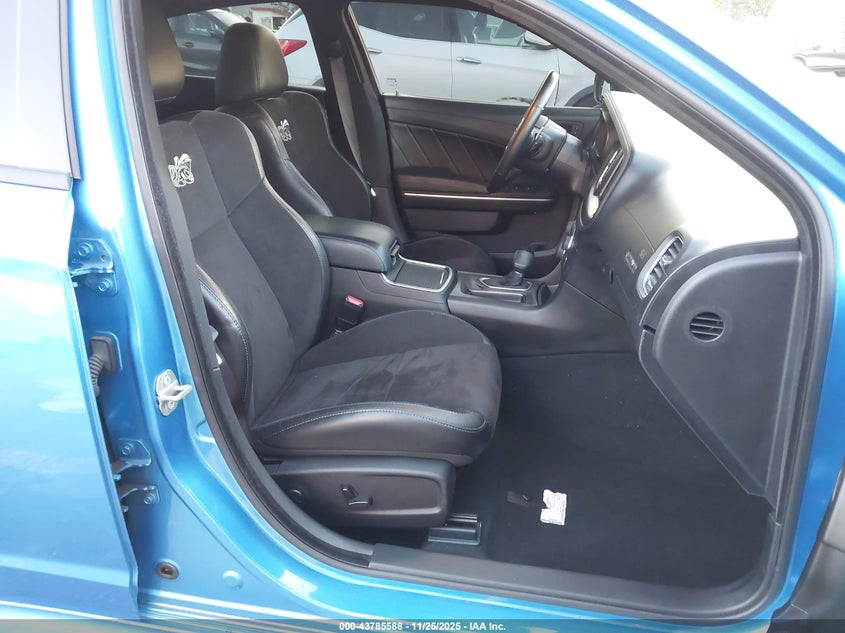 2023 Dodge Charger VIN 2C3CDXGJ1PH593239 IAAI salvage auction — THEFT, Other, sold $36,000 on 2026-07-29 (photo 5)
