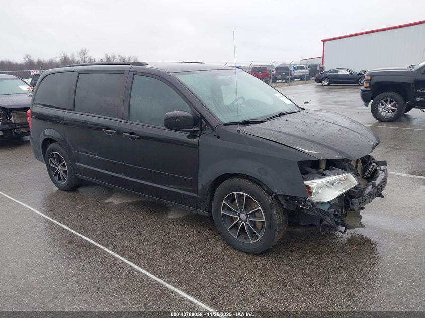 2017 Dodge Caravan VIN 2C4RDGEG7HR674738 IAAI salvage auction — FRONT END, Salvage (Indiana), sold $850 on 2026-09-11 (photo 1)