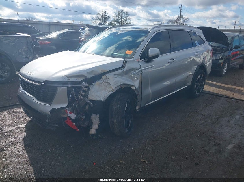 2025 Kia Sorento VIN KNDRHDJG2S5312443 IAAI salvage auction — LEFT SIDE, Clear (Oklahoma), sold $10,300 on 2026-09-15 (photo 2)