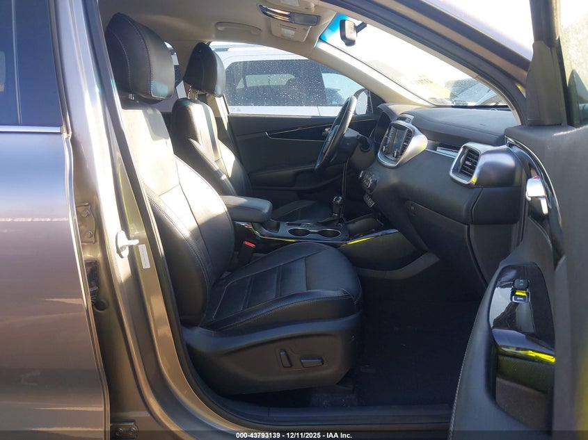 2017 Kia Sorento VIN 5XYPH4A51HG287055 IAAI salvage auction — LEFT SIDE, Clear (Oklahoma), sold $4,800 on 2026-07-07 (photo 5)