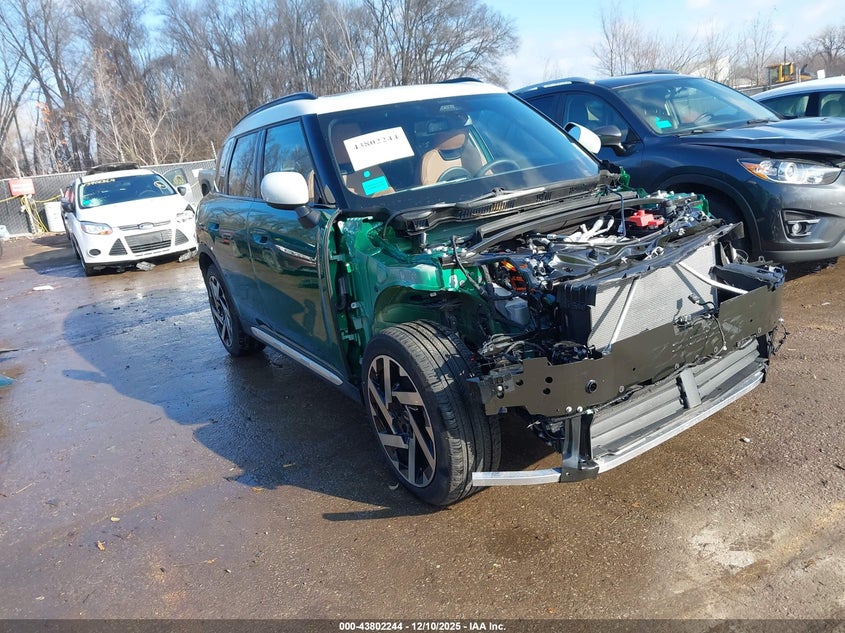 2025 Mini Countryman VIN WMZ53GA05S7T24561 — IAAI salvage auction photo