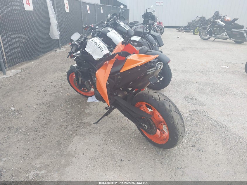 2020 Ktm 790 VIN VBKTU6404LM774035 IAAI salvage auction — ALL OVER, Clear (Oklahoma), sold $75 on 2026-07-21 (photo 3)