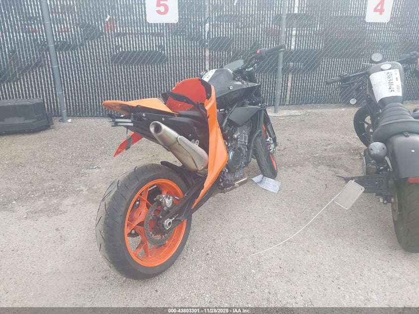 2020 Ktm 790 VIN VBKTU6404LM774035 IAAI salvage auction — ALL OVER, Clear (Oklahoma), sold $75 on 2026-07-21 (photo 4)