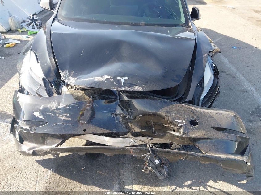 2022 Tesla Model 3 VIN 5YJ3E1EA4NF186754 IAAI salvage auction — FRONT END, Salvage (California), sold $2,650 on 2026-08-22 (photo 6)