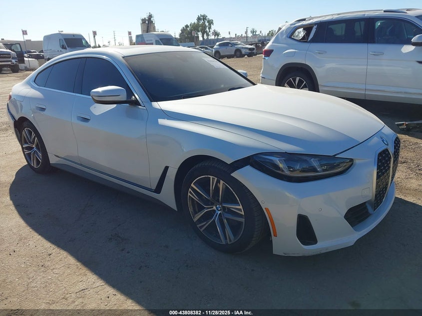 2025 BMW 4er VIN WBA33FB03SFU06517 IAAI salvage auction — LEFT FRONT, Salvage Title, sold $20,525 on 2026-07-20 (photo 1)