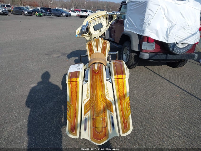 2015 Harley-davidson Street glide VIN 1HD1KBM37FB666489 IAAI salvage auction — SIDE, Salvage (New Jersey), sold $9,200 on 2026-08-05 (photo 6)