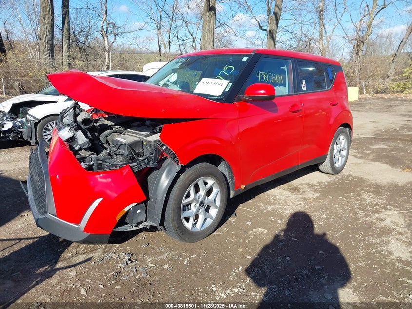 2023 Kia Soul VIN KNDJ23AU0P7217647 IAAI salvage auction — RIGHT FRONT, Salvage (Indiana), sold $1,750 on 2026-07-15 (photo 2)