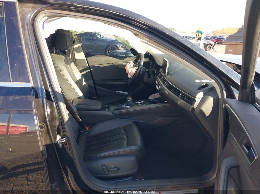 2019 Audi A4 VIN WAUENAF45KN001364 IAAI salvage auction — FRONT END, Salvage Title, sold $750 on 2026-07-30 (photo 5)