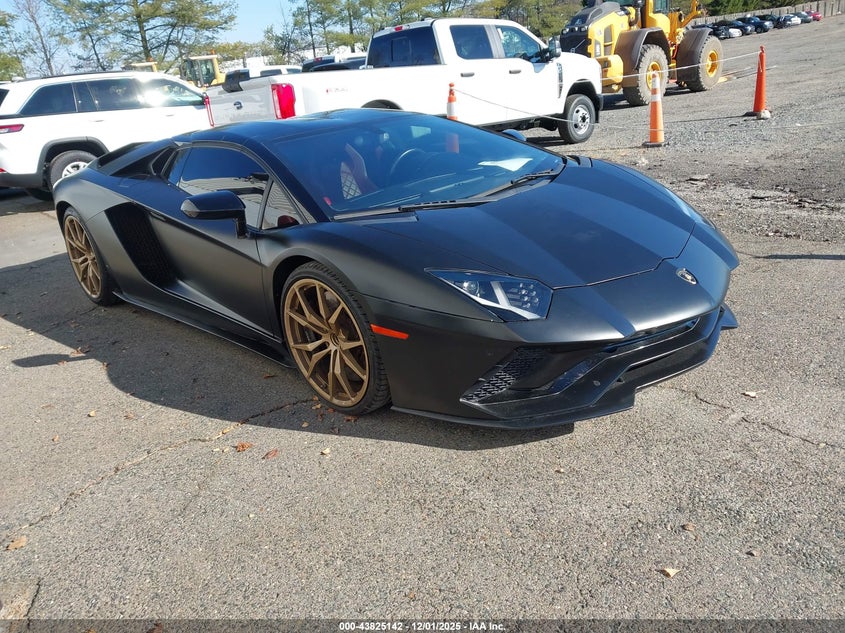 2018 Lamborghini Aventador VIN ZHWUV4ZD0JLA07069 IAAI salvage auction — Normal Wear, Clear (Virginia), sold $304,500 on 2025-12-29 (photo 1)