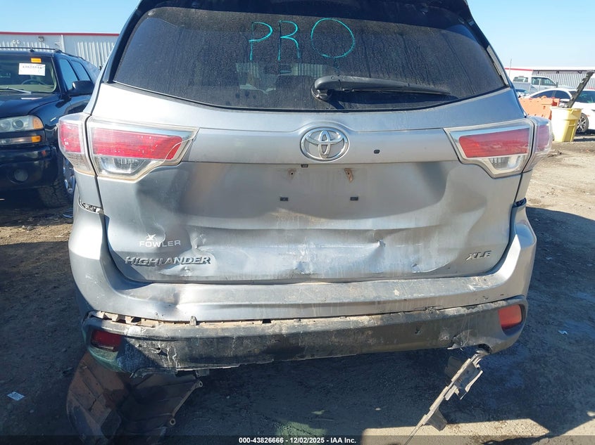 2015 Toyota Highlander VIN 5TDKKRFH5FS042349 IAAI salvage auction — FRONT & REAR, Clear (Oklahoma), sold $5,100 on 2026-07-29 (photo 6)