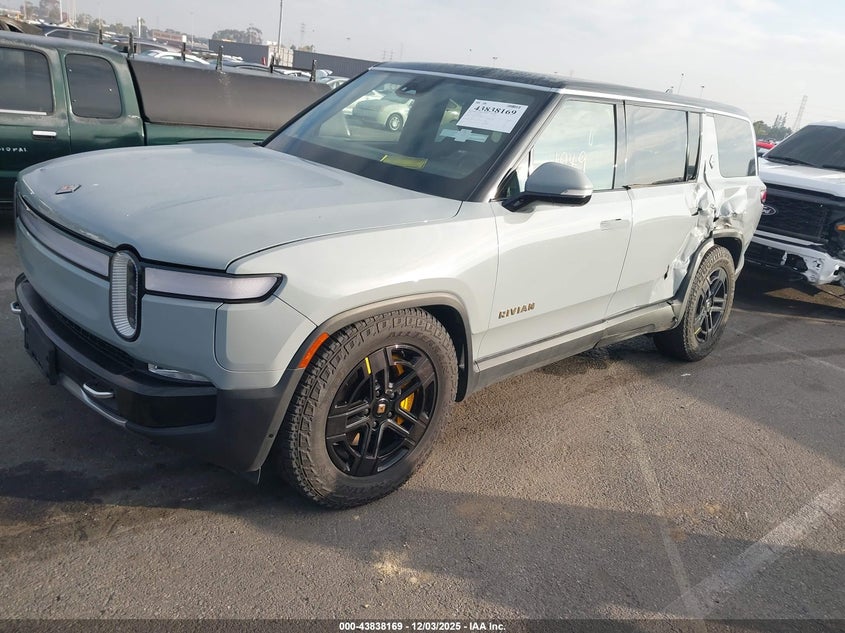 2023 Rivian R1s VIN 7PDSGABA0PN019590 IAAI salvage auction — Rear End, Salvage (California), sold $25,950 on 2025-12-11 (photo 2)