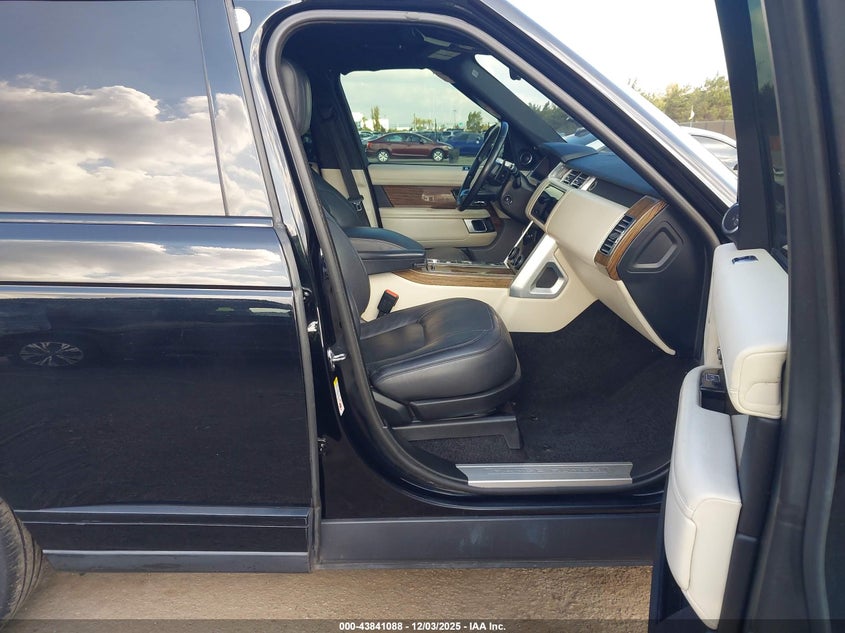 2019 Land rover RANGE ROVER VIN SALGS2RE1KA543043 IAAI salvage auction — FRONT END, Salvage Title, sold $13,100 on 2026-07-13 (photo 5)
