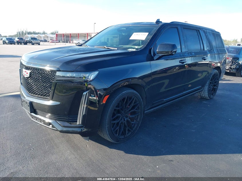 2022 Cadillac Escalade esv VIN 1GYS4RKL8NR201084 IAAI salvage auction — THEFT, Other, sold $43,050 on 2026-07-13 (photo 2)