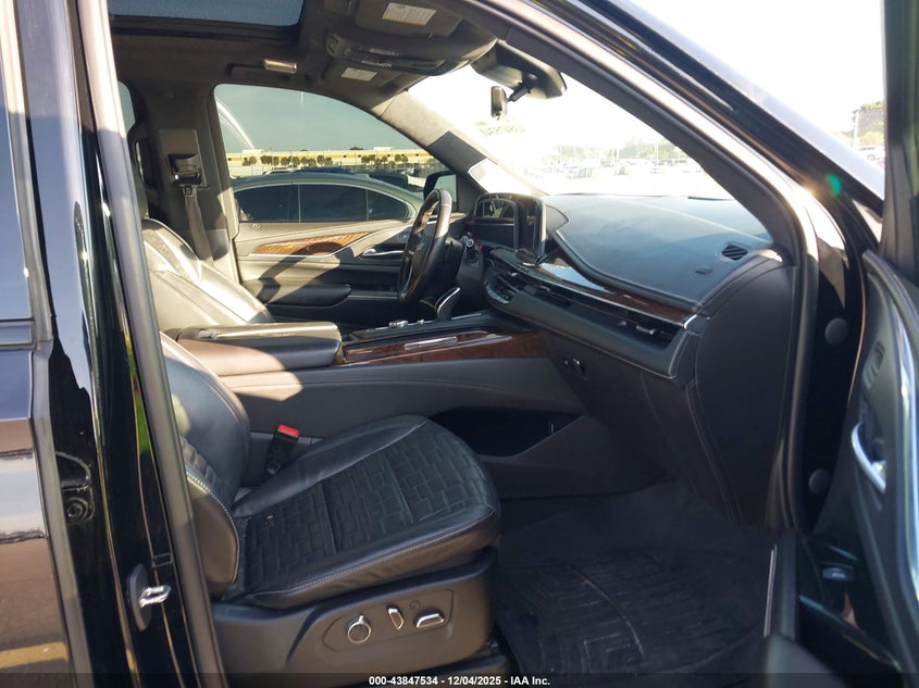 2022 Cadillac Escalade esv VIN 1GYS4RKL8NR201084 IAAI salvage auction — THEFT, Other, sold $43,050 on 2026-07-13 (photo 5)