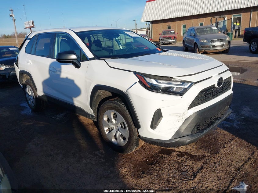 2024 Toyota Rav4 VIN 2T3H1RFV1RC254365 IAAI salvage auction — FRONT & REAR, Clear (Oklahoma), sold $14,575 on 2026-08-19 (photo 1)
